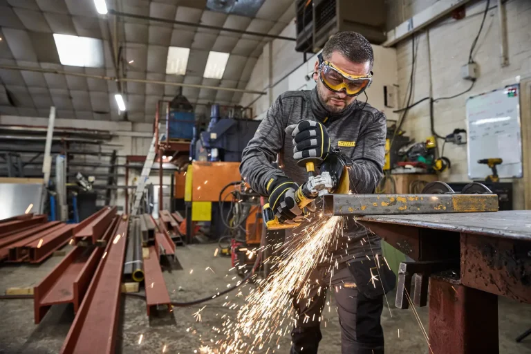 DEWALT DCG404S2T-QW meuleuse compacte 125 mm 18V